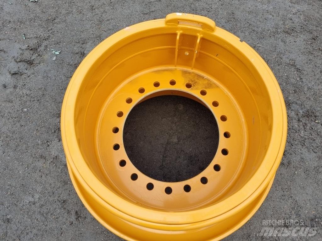 CASE 921 E rims Riepas, riteņi un diski
