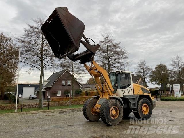 Liebherr 524 Iekrāvēji uz riteņiem