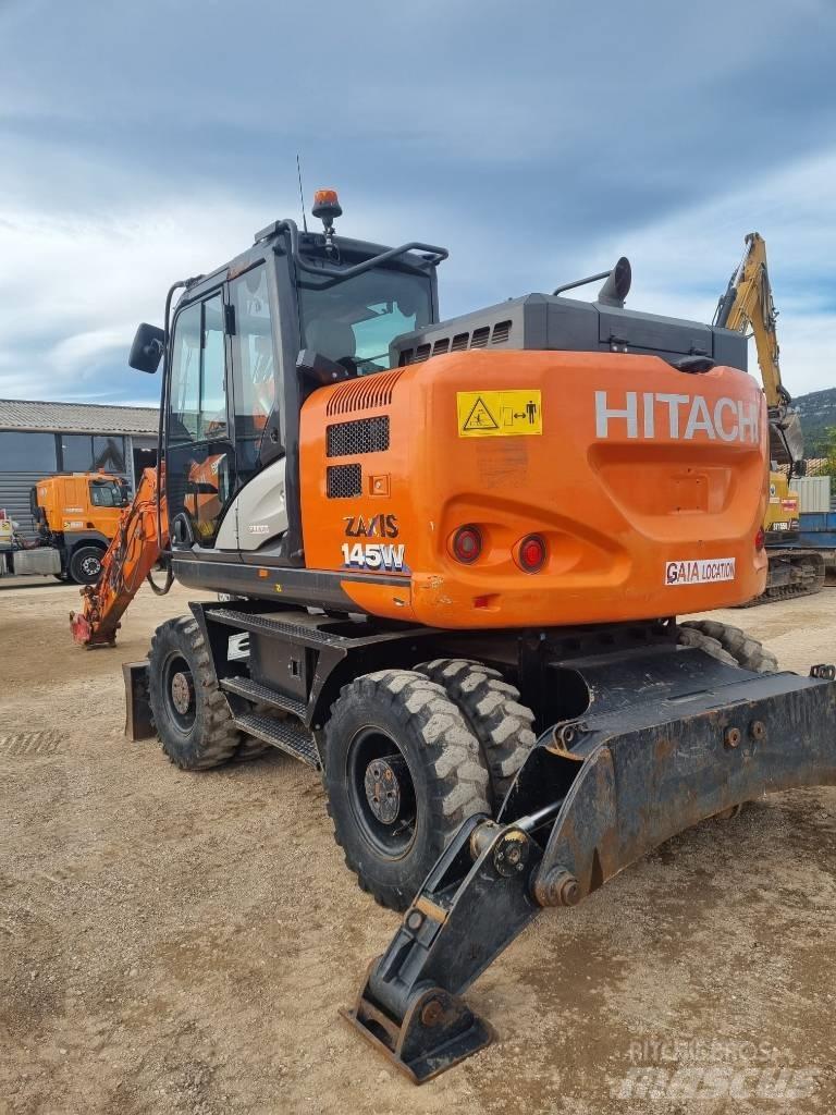 Hitachi ZX145W Ekskavatori uz riteņiem