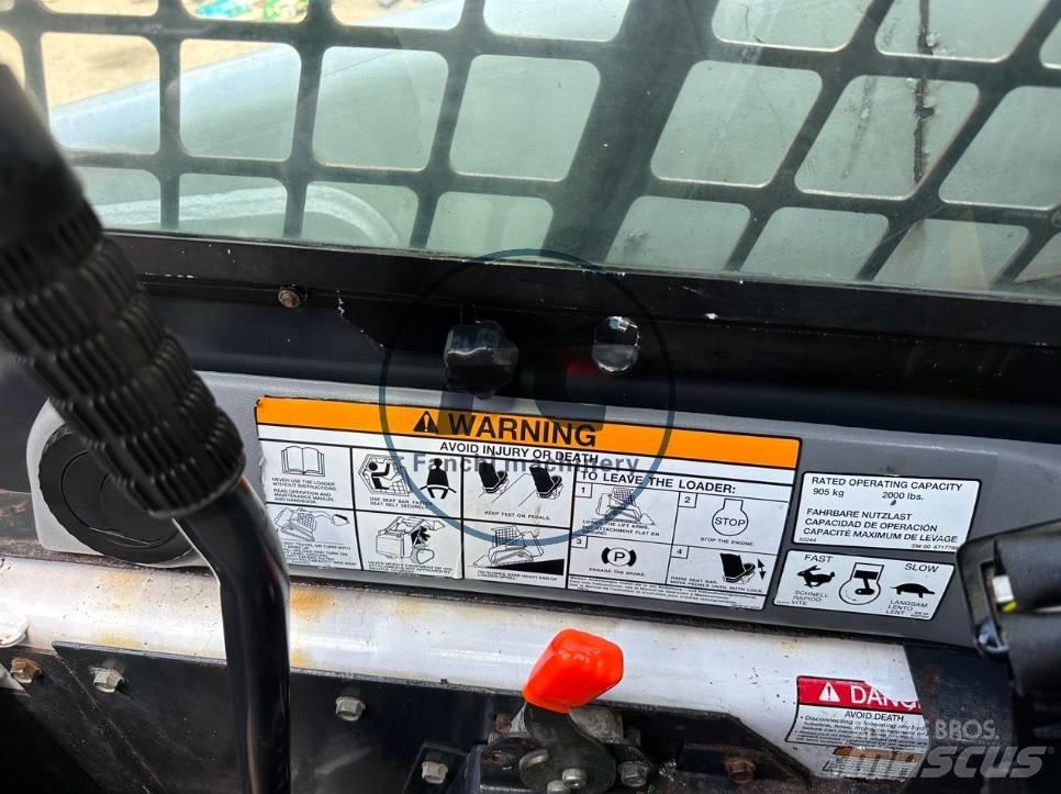 Bobcat 864 Lietoti riteņu kompaktiekrāvēji