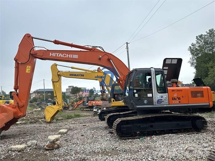 Hitachi ZX 240G Kāpurķēžu ekskavatori
