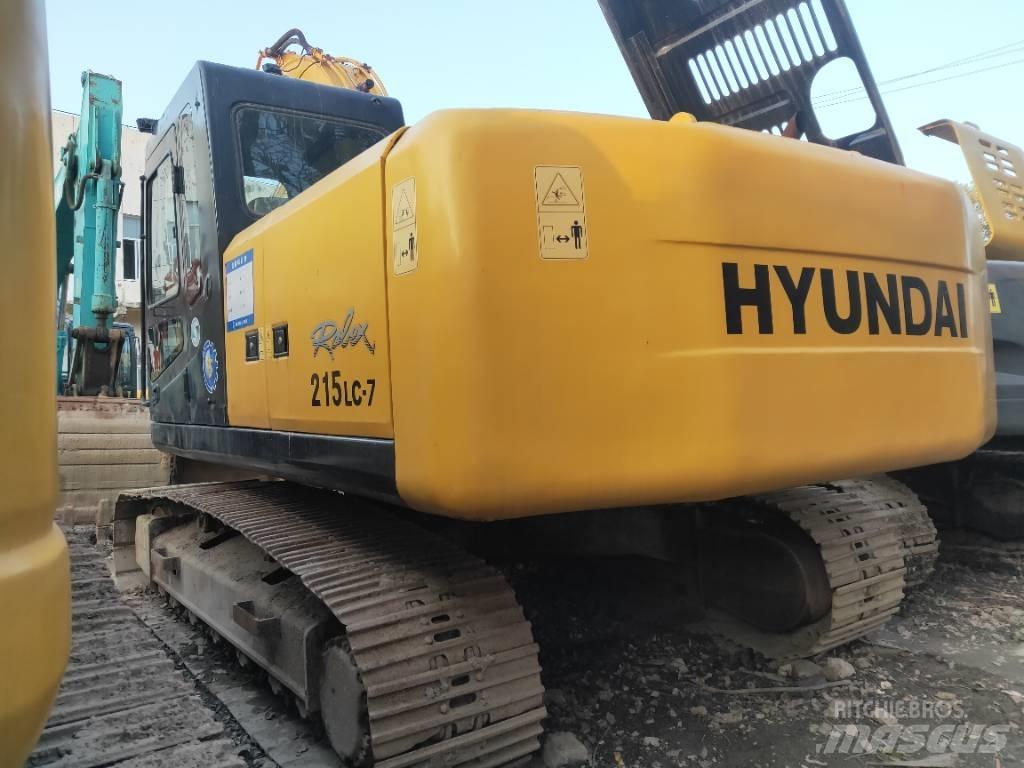 Hyundai R215-7 Kāpurķēžu ekskavatori
