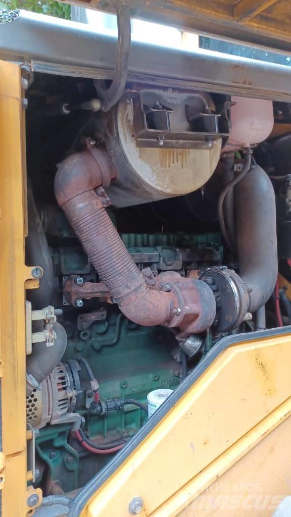 Volvo L 60 F Iekrāvēji uz riteņiem