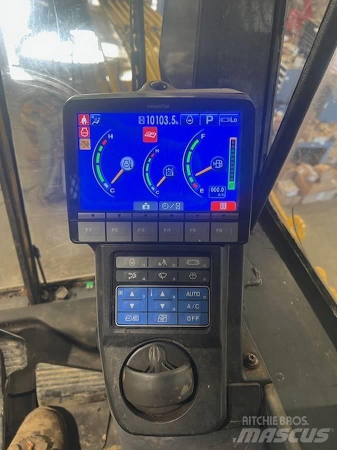 Komatsu PC210LL-10 Baļķu iekrāvēji