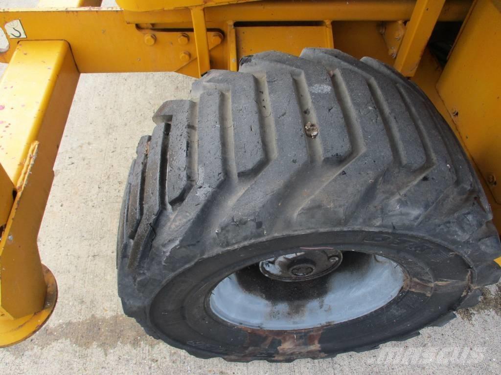 JLG 3394 RT  (535) Šķerveida pacēlāji