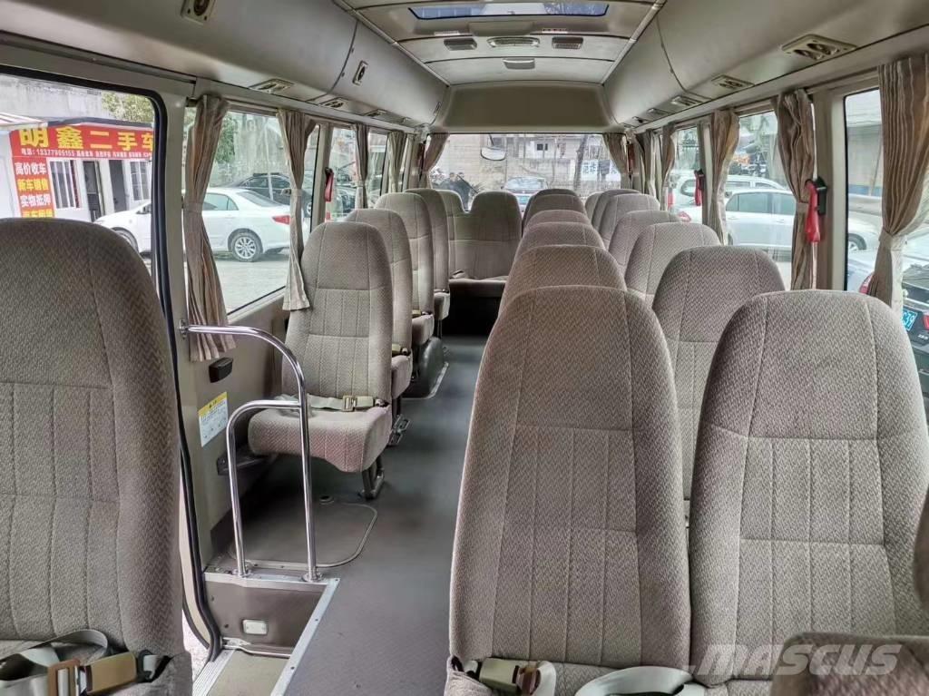Toyota Coaster Bus Mikroautobusi