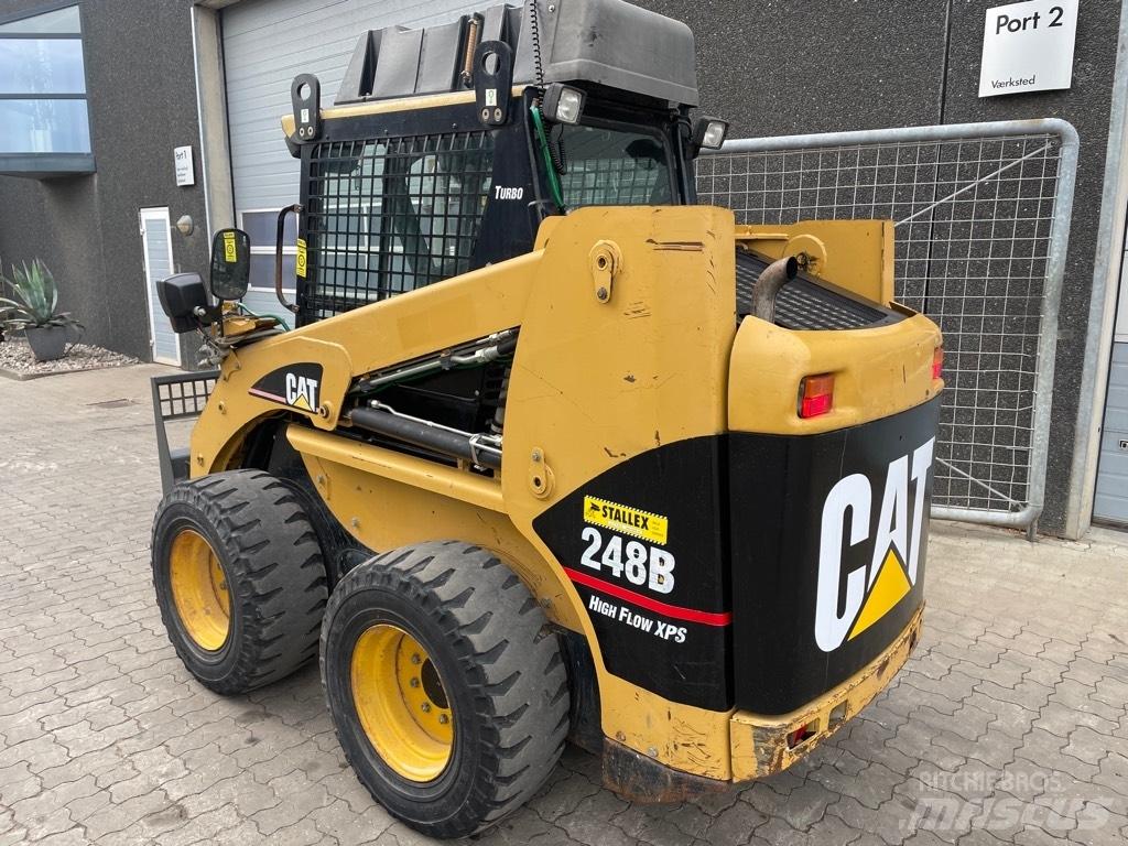 CAT 248B High Flow Lietoti riteņu kompaktiekrāvēji