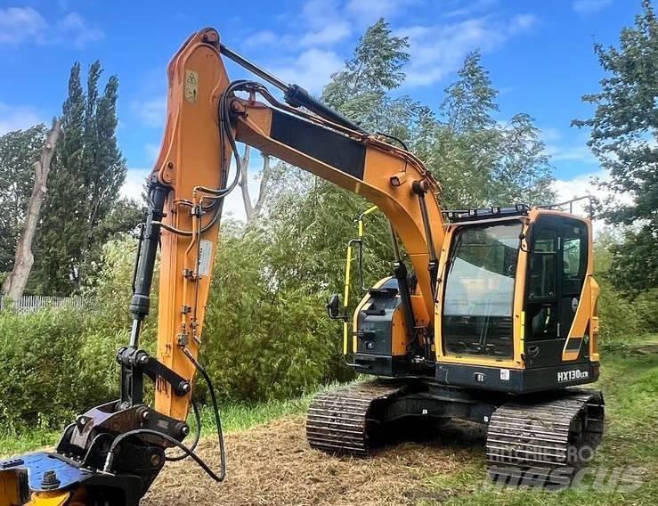 Hyundai HX 130 LCR Kāpurķēžu ekskavatori