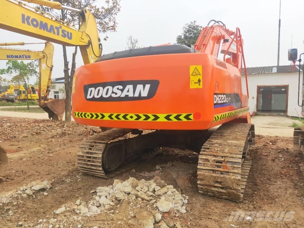 Doosan DH220LC-7 Kāpurķēžu ekskavatori