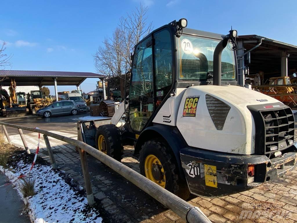 Komatsu WA 70-7 Iekrāvēji uz riteņiem