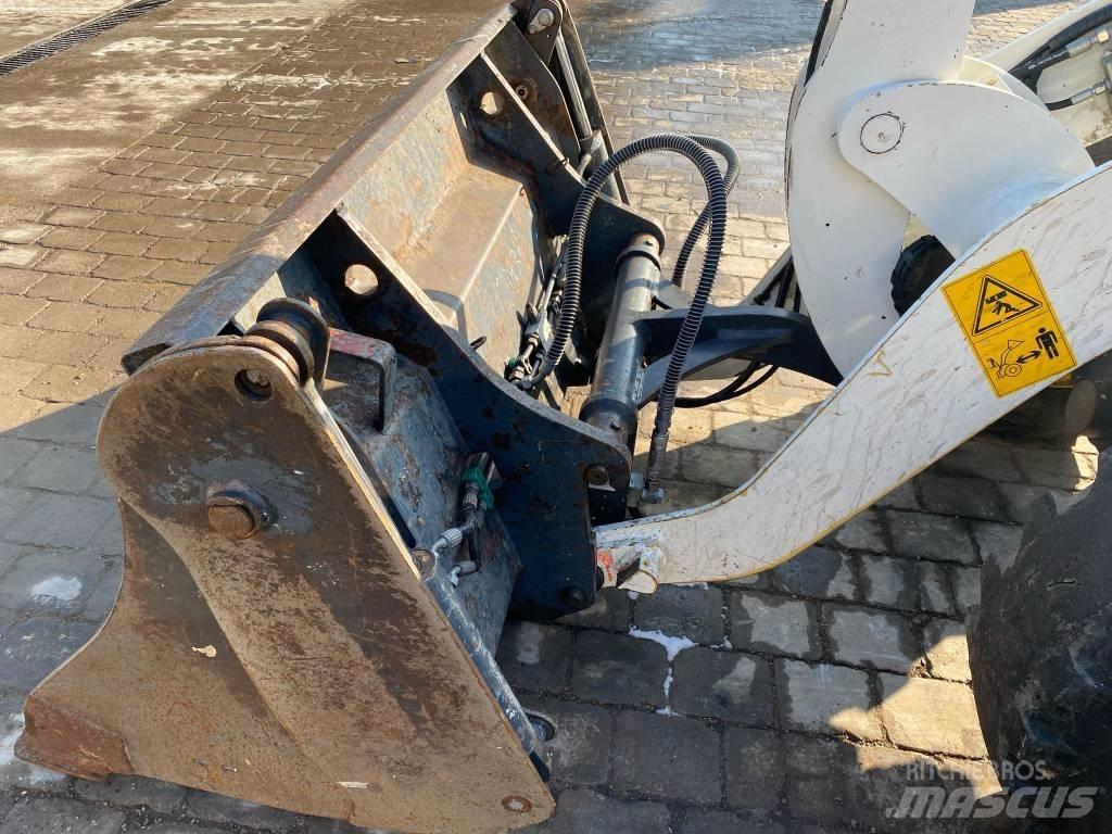 Komatsu WA 70-7 Iekrāvēji uz riteņiem