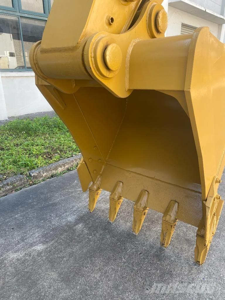 CAT 320 GC Kāpurķēžu ekskavatori