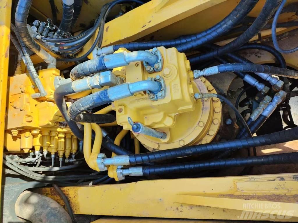 Komatsu PC 450 LC-8 Kāpurķēžu ekskavatori