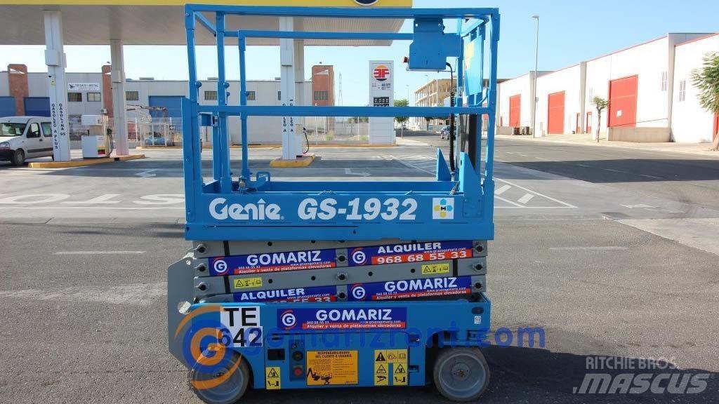 Genie GS 1932 Šķerveida pacēlāji