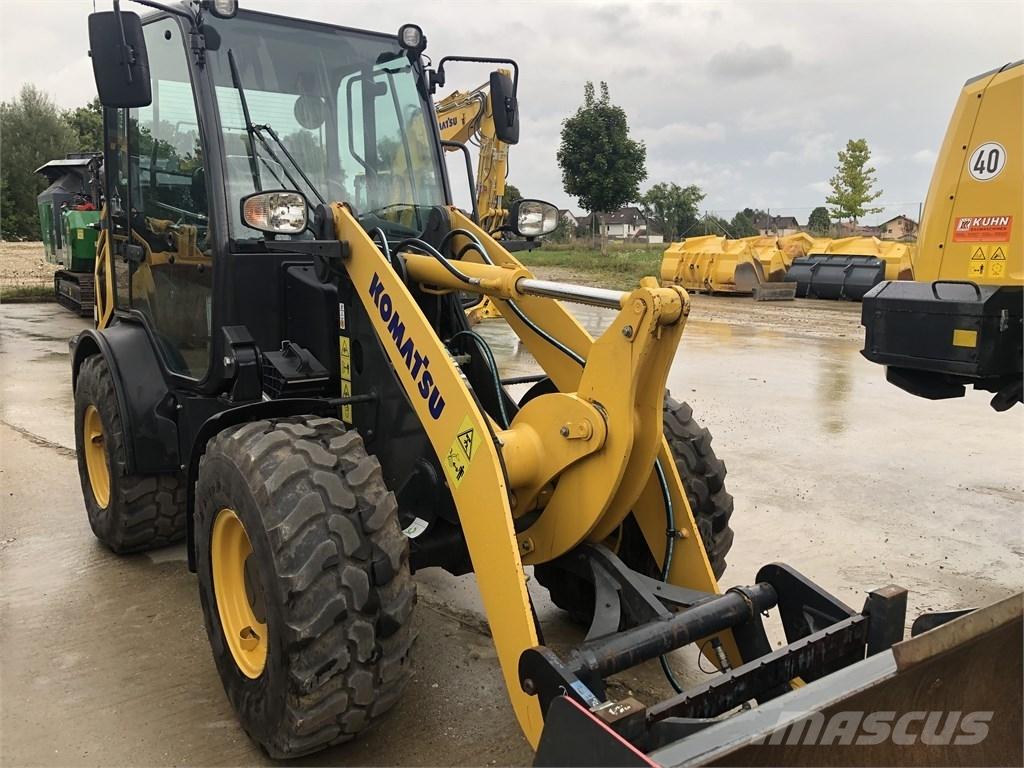 Komatsu WA70M-8 Mini iekrāvēji