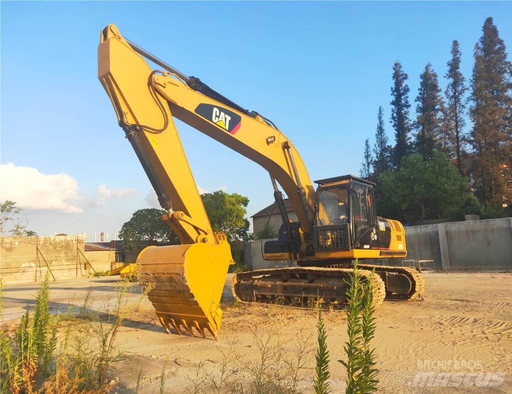 CAT 325 D L Kāpurķēžu ekskavatori