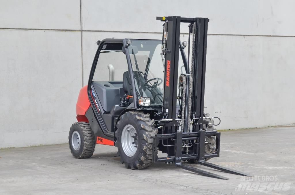 Manitou MC 25-4 Tehnika ar dīzeļa dzinēju
