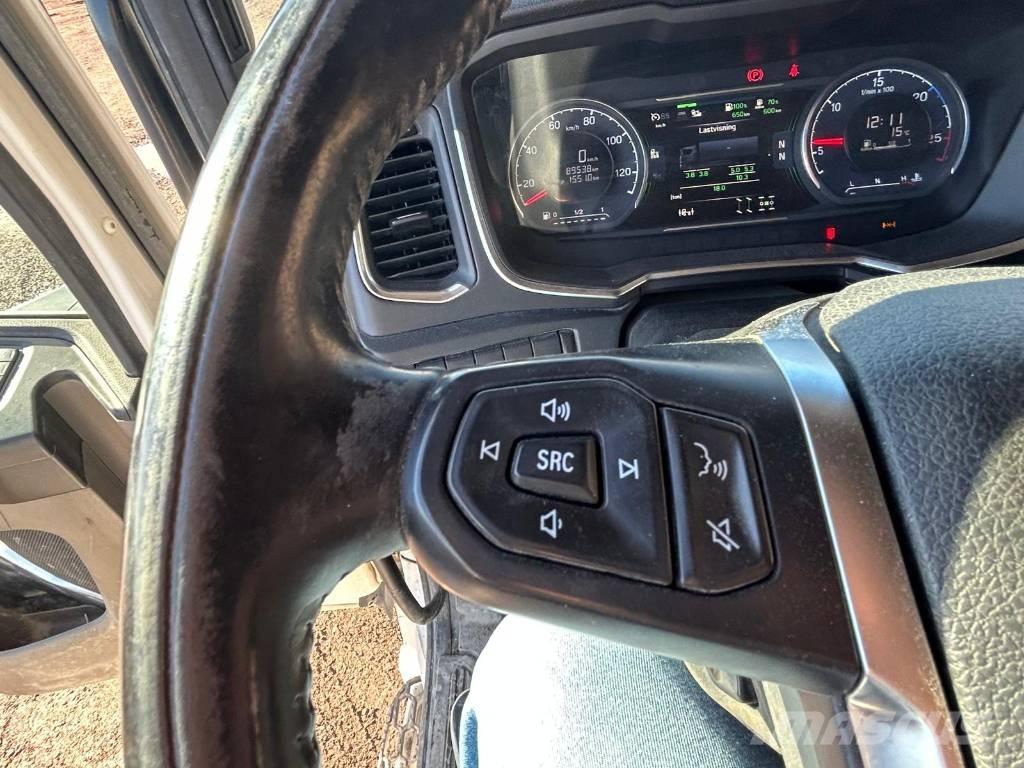 Scania P 500 XT 8x4 Betonvedēji