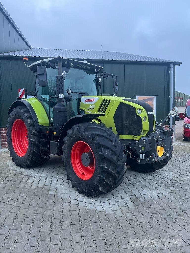 CLAAS Arion 660 Traktori