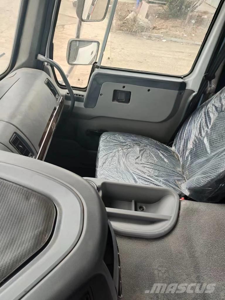 Howo 371 6x4 Pašizgāzējs