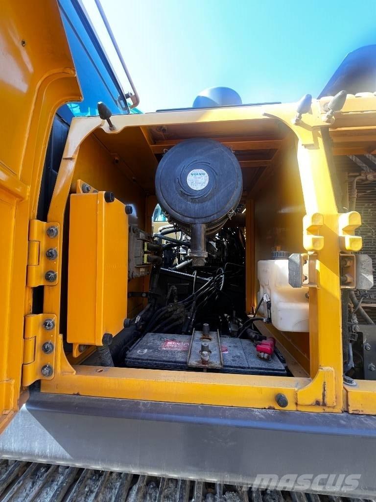 Volvo EC 220 D Kāpurķēžu ekskavatori