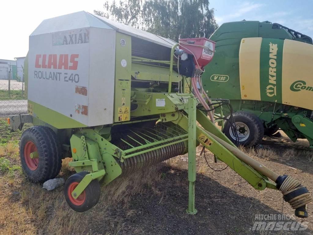 CLAAS Rollant 240 Rituļu preses
