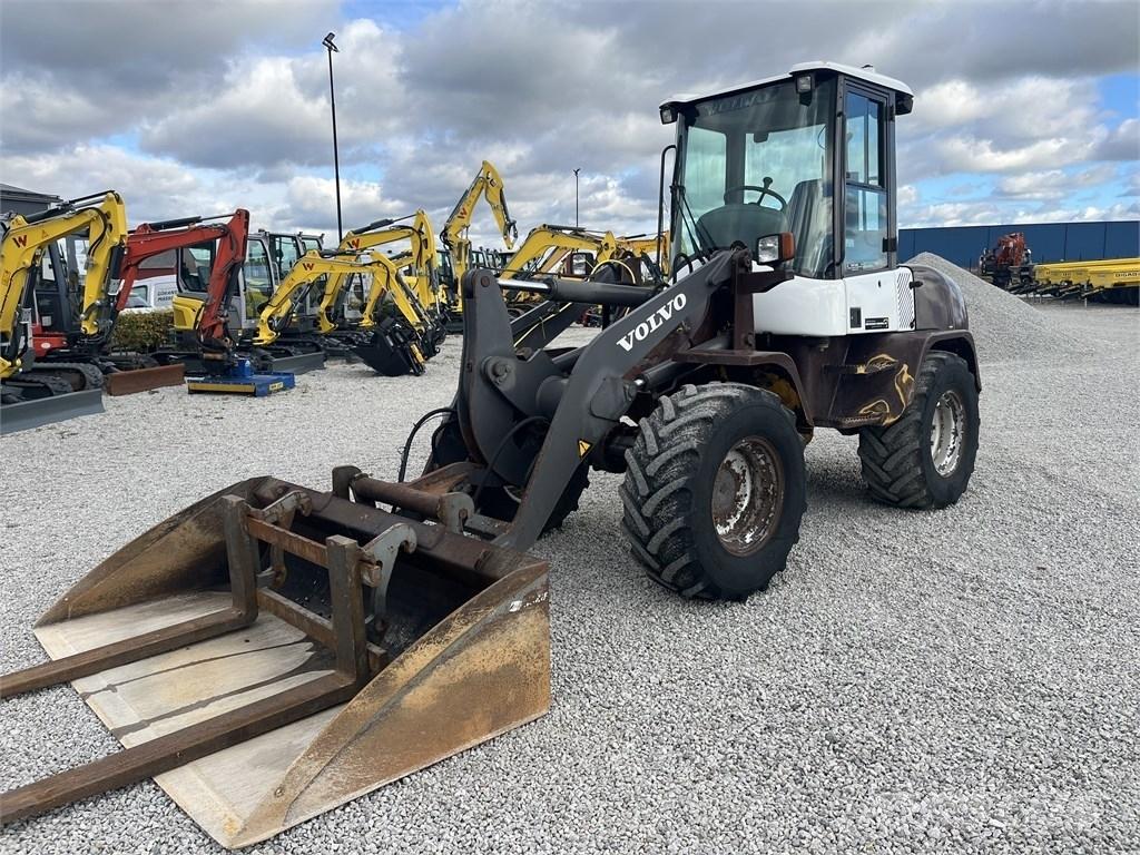 Volvo L 35 B Iekrāvēji uz riteņiem