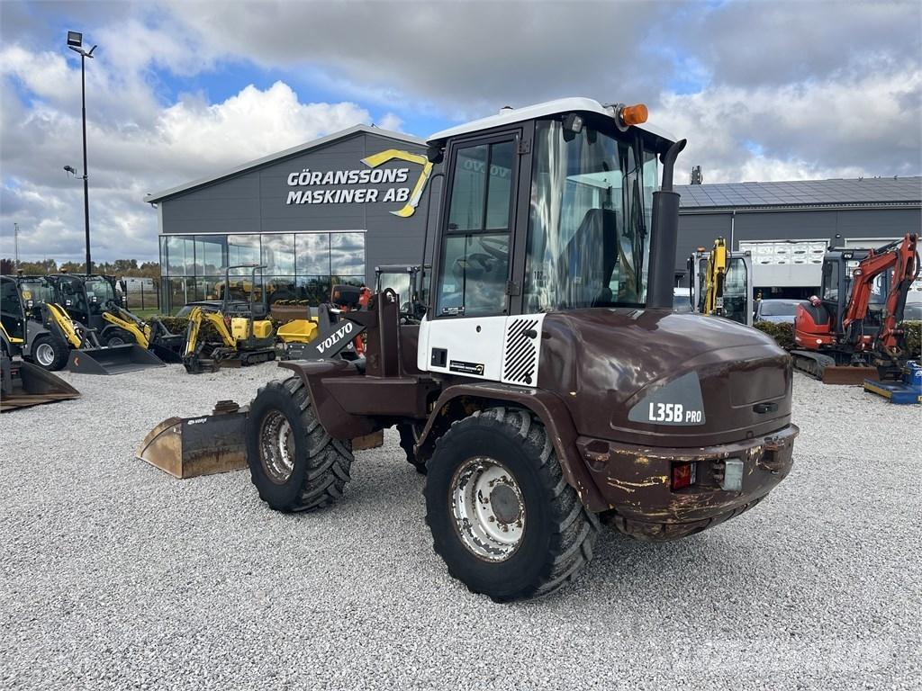 Volvo L 35 B Iekrāvēji uz riteņiem