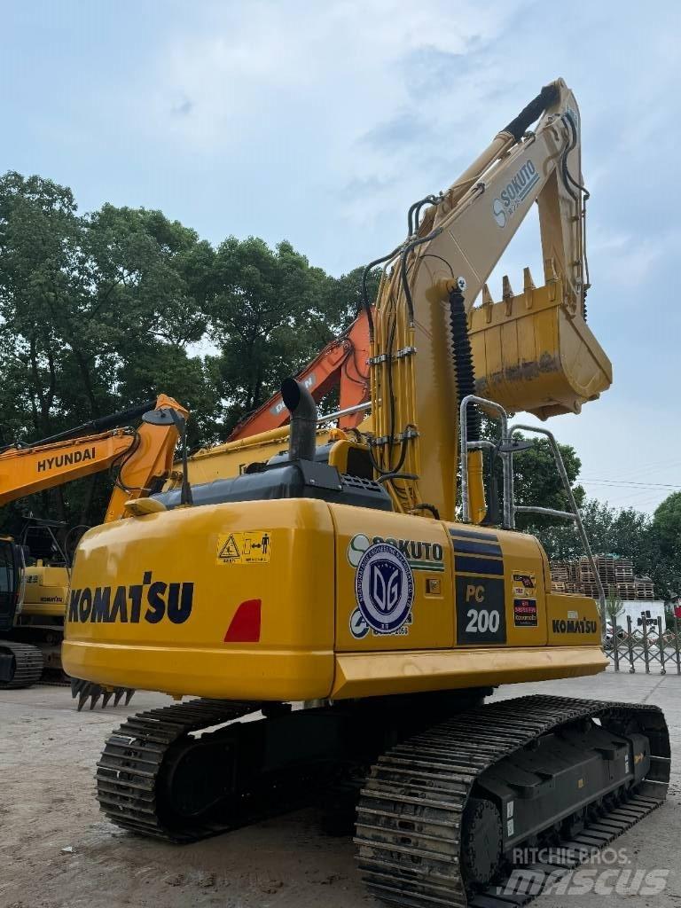 Komatsu PC 200-8 Kāpurķēžu ekskavatori