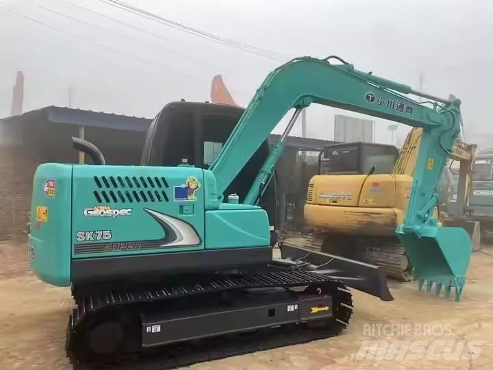 Kobelco SK 75 Kāpurķēžu ekskavatori