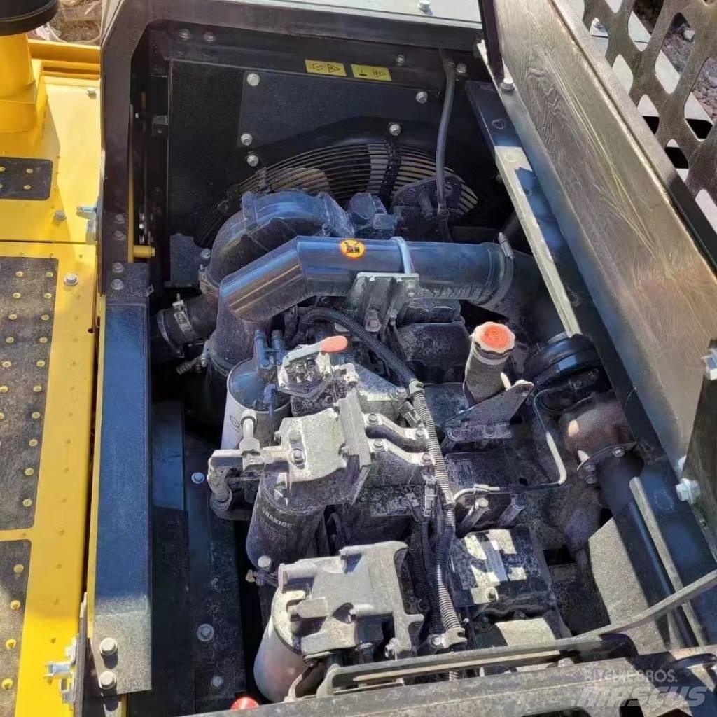 Komatsu PC 450 Kāpurķēžu ekskavatori