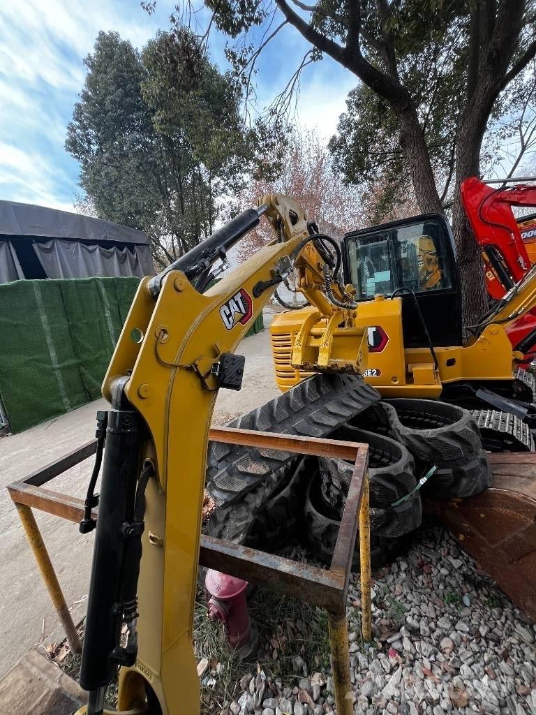 CAT 302 CR Mini ekskavatori < 7 t