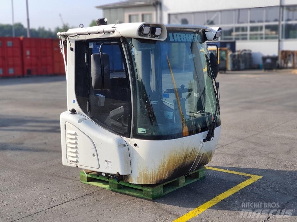 Liebherr L 550 CAB Kabīnes un interjers