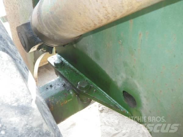 Komatsu 510 Iekrāvēji uz riteņiem