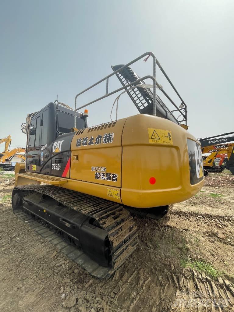 CAT 329D2 Kāpurķēžu ekskavatori