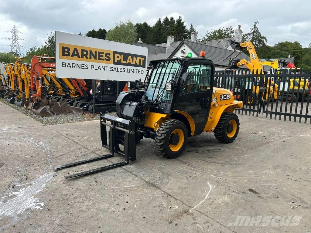 JCB 520-40 Teleskopiskie manipulatori