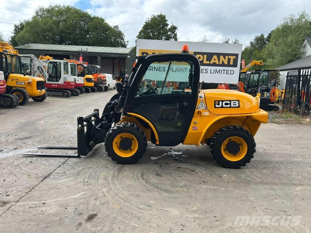 JCB 520-40 Teleskopiskie manipulatori