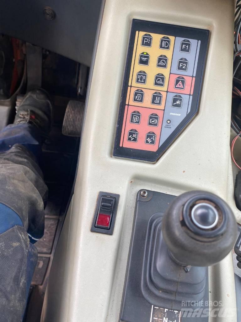 Doosan DA 40 Artikulētie pašizgāzēji