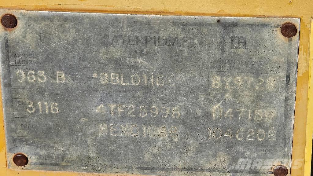 CAT 963 B Kāpurķēžu iekrāvēji