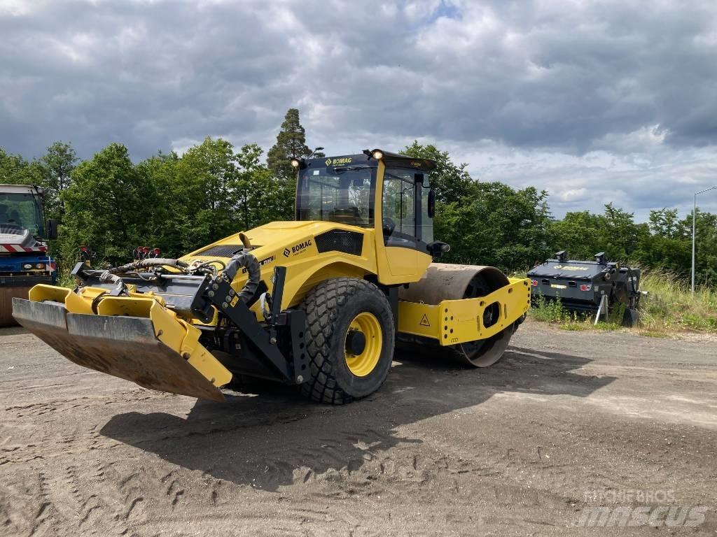 Bomag BW 213 DH-5 Vienvalča grunts veltņi