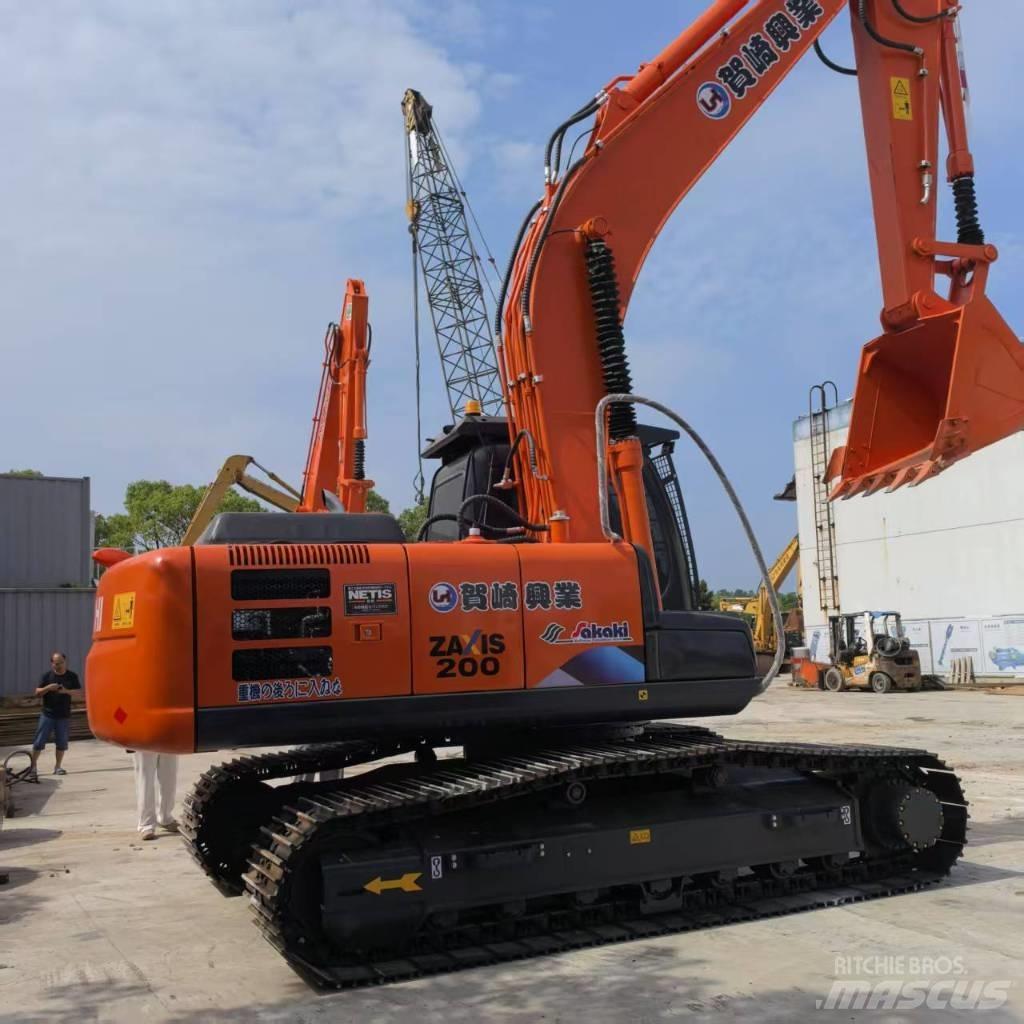  htiachi zx200-3g Vidēja lieluma ekskavatori 7 t - 12 t