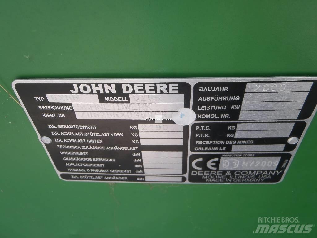 John Deere T670 Ražas novākšanas kombaini