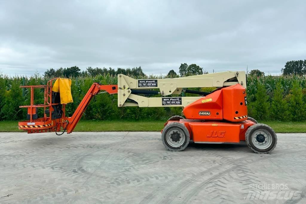JLG E 450 AJ Strēles pacēlāji