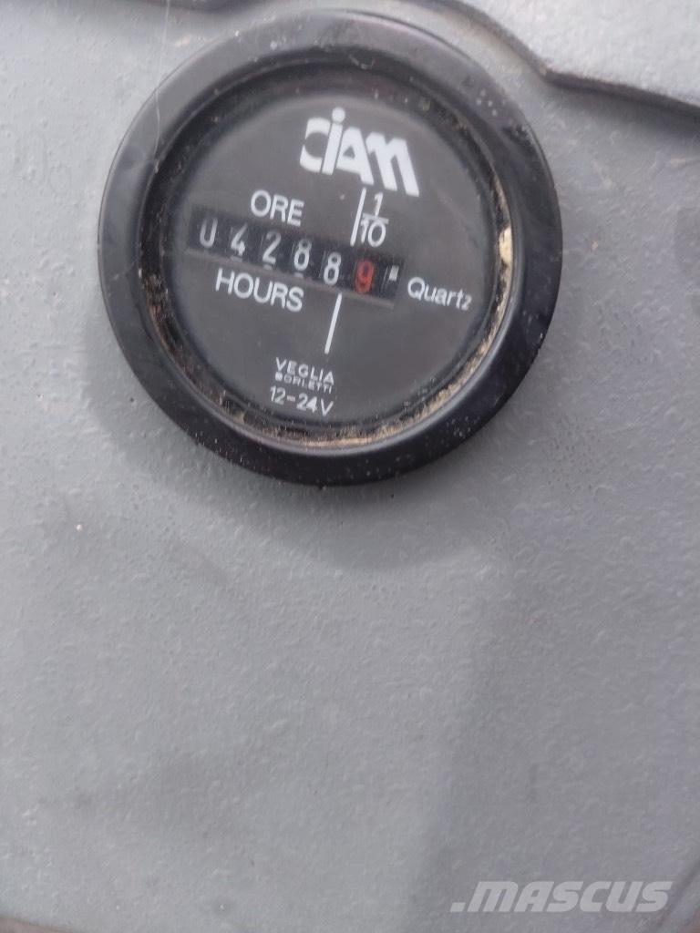 Kramer-allrad 808K Vidēja lieluma ekskavatori 7 t - 12 t