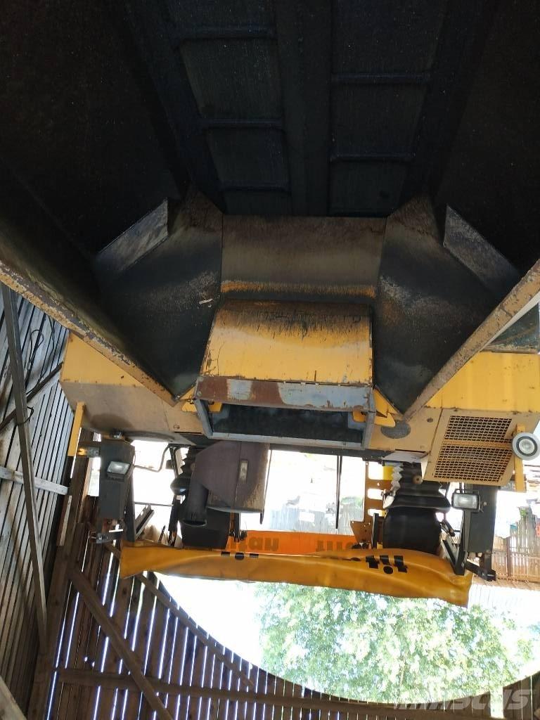 ABG Titan 325 EPM Asfalta klājēji