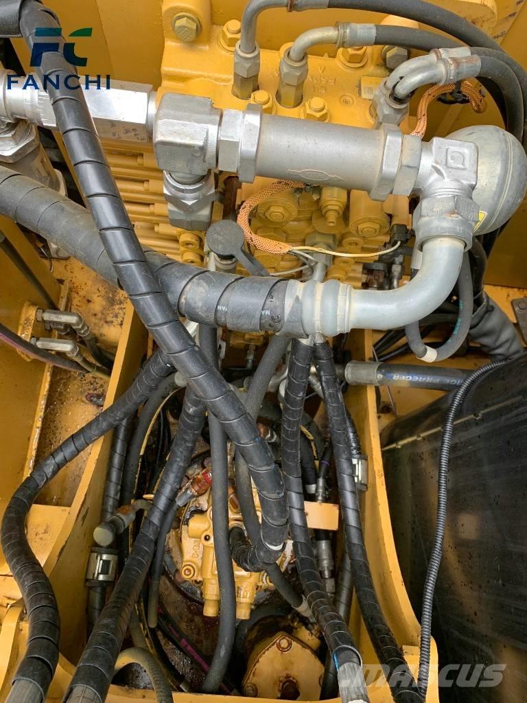 CAT 307 Kāpurķēžu ekskavatori