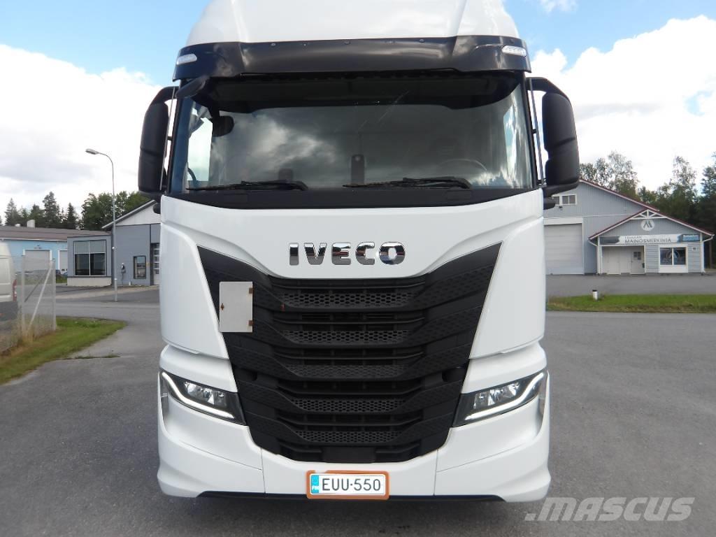 Iveco AS 440 STX Vilcēji