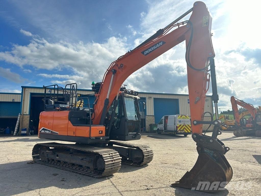 Doosan DX140 LC-7 Kāpurķēžu ekskavatori