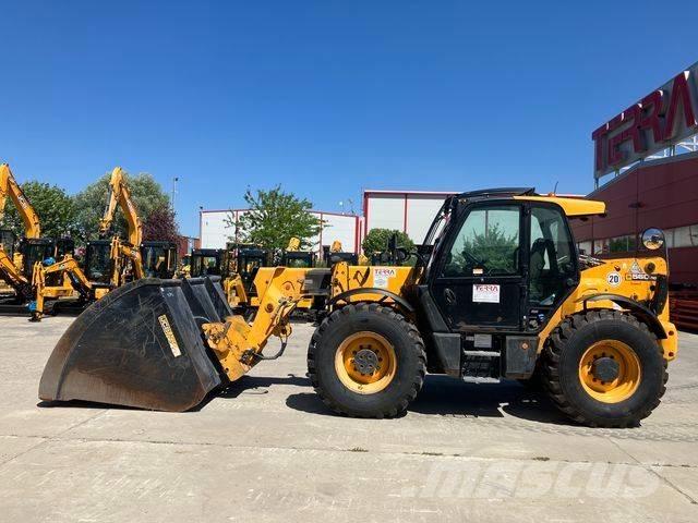 JCB 560-80 WM Teleskopiskie manipulatori