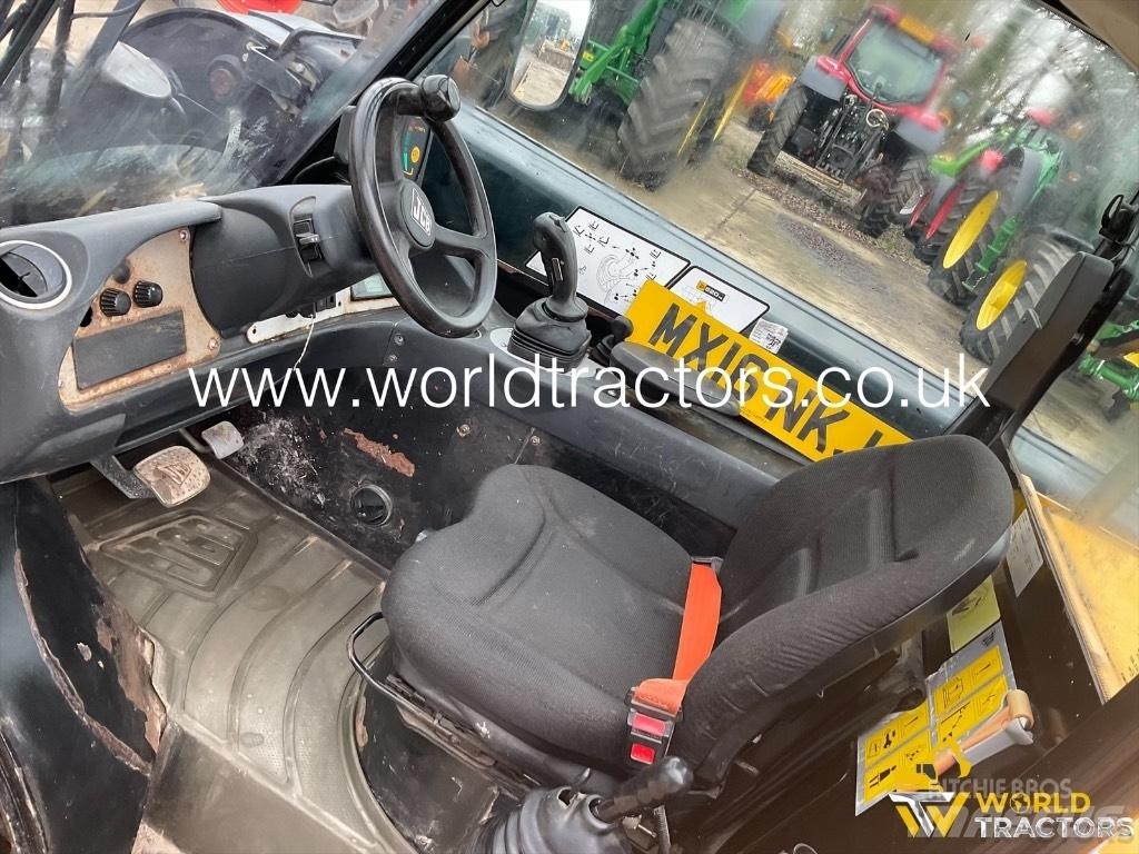 JCB 520-40 Teleskopiskie manipulatori